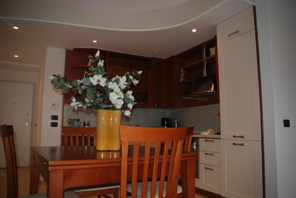 Appartement Bella Piazza à Colico Chambre photo