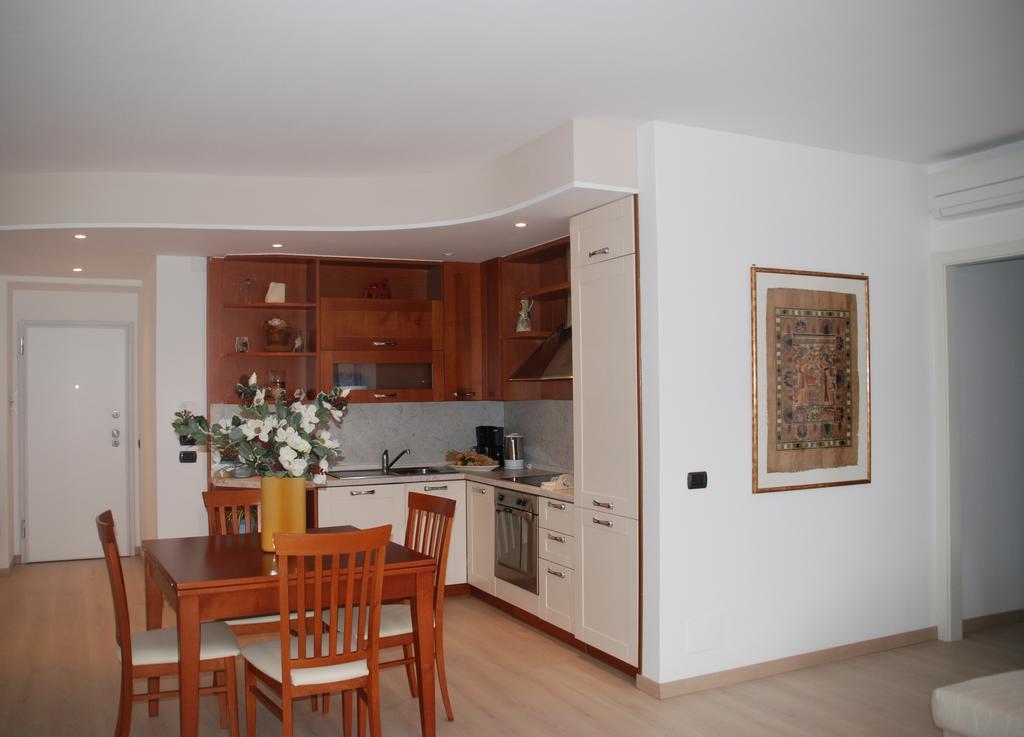 Appartement Bella Piazza à Colico Chambre photo